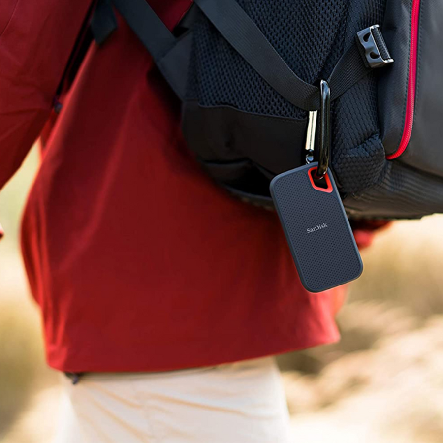 SanDisk Extreme Portable 1TB External SSD – Up to 1050MB/s Read Speed