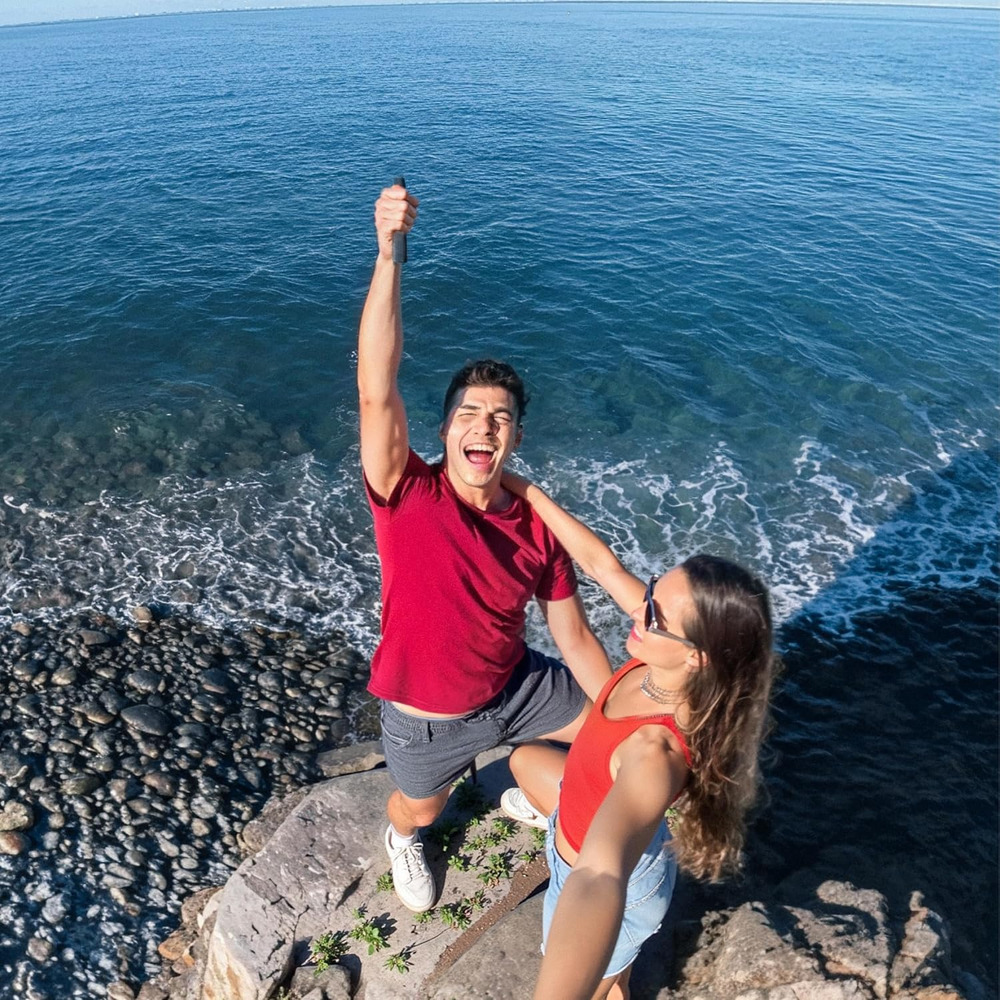insta360-bullet-time-selfie-stick-2-0-3-hero